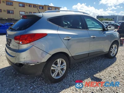 Trzecie zdjęcie samochodu z tyłu: 2012 HYUNDAI TUCSON GLS VIN:KM8JU3AC6CU324419 - miniatura