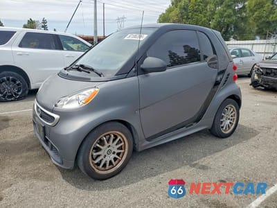 2014 SMART FORTWO WMEEJ9AA3EK729623 - główne zdjęcie licytacji z USA - miniatura