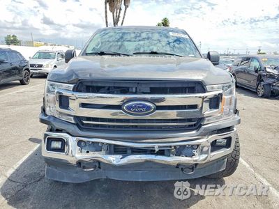 Piąte zdjęcie samochodu w środku: 2018 FORD F150 SUPERCREW VIN:1FTEW1EP2JKE80645 - miniatura