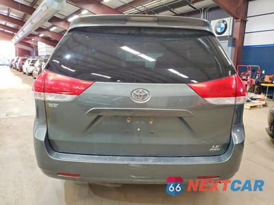Zdjęcie 6 z 13 samochodu: 2014 TOYOTA SIENNA LE VIN:5TDJK3DC0ES090467 - miniatura