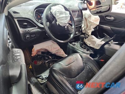 Zdjęcie 8 z 13 samochodu: 2020 JEEP CHEROKEE LATITUDE PLUS VIN:1C4PJMLB7LD645709 - miniatura