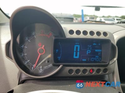Zdjęcie 9 z 11 samochodu: 2014 CHEVROLET SONIC LS VIN:1G1JA6SHXE4133283 - miniatura