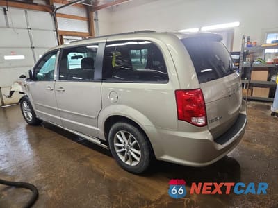 Drugie zdjęcie samochodu z przodu: 2014 DODGE GRAND CARAVAN SXT VIN:2C4RDGCG6ER313693 - miniatura