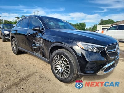 Czwarte zdjęcie samochodu z boku: 2026 MERCEDES-BENZ GLC 300 VIN:W1NKM4GB4TF470196 - miniatura