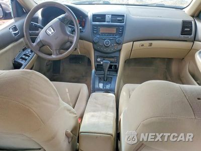 Zdjęcie 8 z 12 samochodu: 2004 HONDA ACCORD LX VIN:1HGCM56324A094285 - miniatura