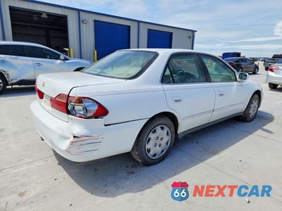 Trzecie zdjęcie samochodu z tyłu: 1999 HONDA ACCORD LX VIN:JHMCG5645XC007517 - miniatura