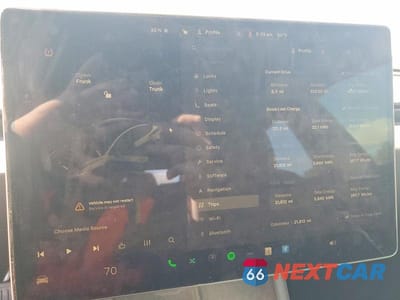 Zdjęcie 9 z 12 samochodu: 2024 TESLA MODEL 3 VIN:5YJ3E1EA5RF774023 - miniatura