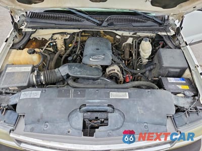 Zdjęcie 11 z 12 samochodu: 2005 CHEVROLET SILVERADO K2500 HEAVY DUTY VIN:1GCHK29U55E205483 - miniatura