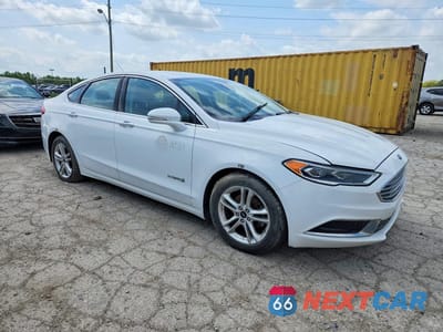 Czwarte zdjęcie samochodu z boku: 2018 FORD FUSION SE HYBRID VIN:3FA6P0LU0JR271278 - miniatura