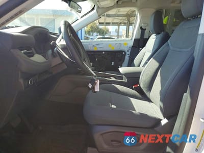 Zdjęcie 7 z 14 samochodu: 2025 FORD EXPLORER ACTIVE VIN:1FMUK7DH1SGB99702 - miniatura