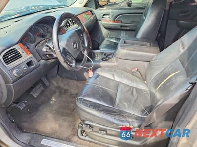 Zdjęcie 7 z 12 samochodu: 2009 CHEVROLET TAHOE C1500 LT VIN:1GNFC23J49R158570 - miniatura