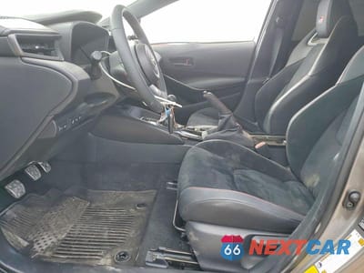 Zdjęcie 7 z 12 samochodu: 2026 TOYOTA GR COROLLA PREMIUM PLUS VIN:JTNABAAE6TA023923 - miniatura