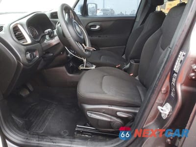Zdjęcie 7 z 13 samochodu: 2017 JEEP RENEGADE SPORT VIN:ZACCJAAB8HPF42405 - miniatura