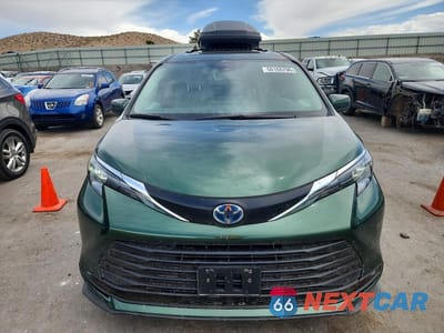 Piąte zdjęcie samochodu w środku: 2025 TOYOTA SIENNA XLE 7-PASSENGER VIN:5TDJRKECXSS253061 - miniatura