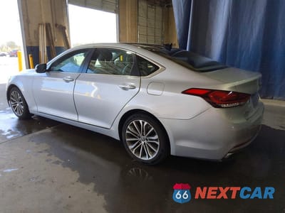 Drugie zdjęcie samochodu z przodu: 2015 HYUNDAI GENESIS 3.8L VIN:KMHGN4JE9FU021914 - miniatura