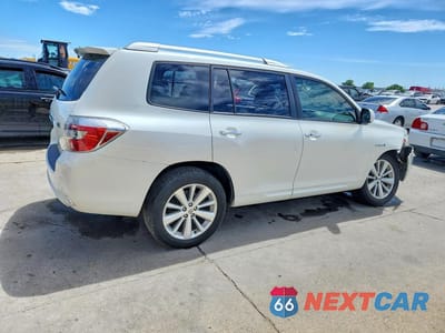 Trzecie zdjęcie samochodu z tyłu: 2010 TOYOTA HIGHLANDER HYBRID LIMITED VIN:JTEJW3EH8A2039889 - miniatura