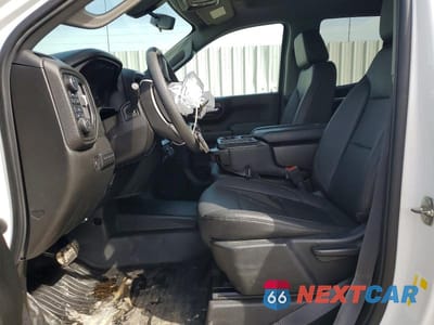 Zdjęcie 7 z 12 samochodu: 2021 CHEVROLET SILVERADO K1500 VIN:1GCRYAEH4MZ261296 - miniatura