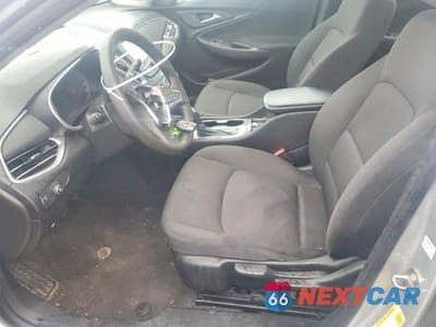 Zdjęcie 7 z 12 samochodu: 2018 CHEVROLET MALIBU LS VIN:1G1ZB5ST4JF133051 - miniatura
