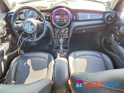 Zdjęcie 8 z 13 samochodu: 2015 MINI COOPER VIN:WMWXS5C59FT832034 - miniatura