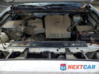 Zdjęcie 11 z 12 samochodu: 2018 TOYOTA TACOMA TRD OFF-ROAD VIN:5TFCZ5AN8JX151168 - miniatura
