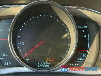 Zdjęcie 8 z 10 samochodu: 2015 VOLVO S60 PREMIER VIN:YV140MFB3F1308889 - miniatura