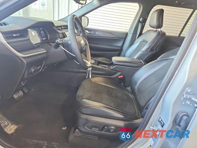 Zdjęcie 7 z 13 samochodu: 2023 JEEP GRAND CHEROKEE LAREDO VIN:1C4RJHAG4PC589318 - miniatura