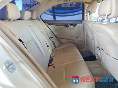 Zdjęcie 10 z 11 samochodu: 2009 MERCEDES-BENZ C 300 VIN:WDDGF54XX9F219839 - miniatura