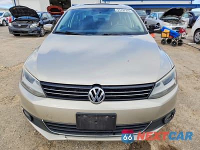 Piąte zdjęcie samochodu w środku: 2013 VOLKSWAGEN JETTA TDI VIN:3VWLL7AJ9DM234433 - miniatura