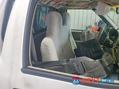 Zdjęcie 10 z 12 samochodu: 1998 CHEVROLET S TRUCK S10 VIN:1GCCS1441WK144647 - miniatura