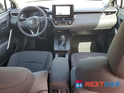 Zdjęcie 8 z 12 samochodu: 2026 TOYOTA COROLLA CROSS LE VIN:7MUCAAAG2TV154342 - miniatura