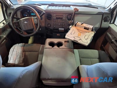 Zdjęcie 8 z 12 samochodu: 2013 FORD F350 SUPER DUTY VIN:1FT7X3B65DEB35352 - miniatura