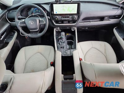 Zdjęcie 8 z 12 samochodu: 2026 TOYOTA GRAND HIGHLANDER XLE VIN:5TDAAAB59TS107596 - miniatura