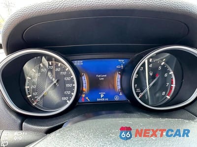 Zdjęcie 7 z 10 samochodu: 2020 MASERATI LEVANTE S VIN:ZN661YUA5LX344605 - miniatura