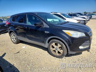 Czwarte zdjęcie samochodu z boku: 2015 FORD ESCAPE SE VIN:1FMCU9G98FUB22371 - miniatura