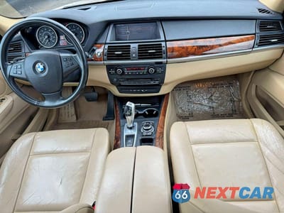 Zdjęcie 9 z 12 samochodu: 2013 BMW X5 XDRIVE50I VIN:5UXZV8C52DL426841 - miniatura
