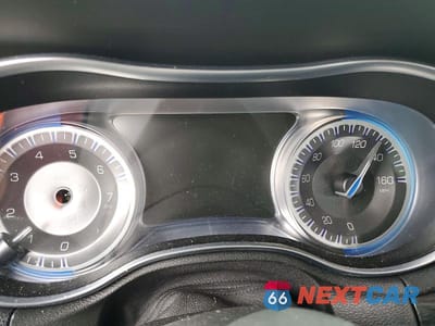 Zdjęcie 9 z 12 samochodu: 2016 CHRYSLER 300 LIMITED VIN:2C3CCAAG9GH189330 - miniatura