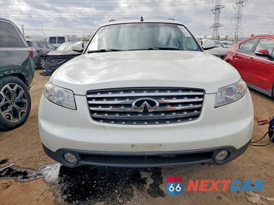 Piąte zdjęcie samochodu w środku: 2004 INFINITI FX35 BASE VIN:JNRAS08W24X223564 - miniatura