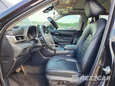Zdjęcie 7 z 13 samochodu: 2023 TOYOTA HIGHLANDER XLE VIN:5TDKDRAH8PS037231 - miniatura
