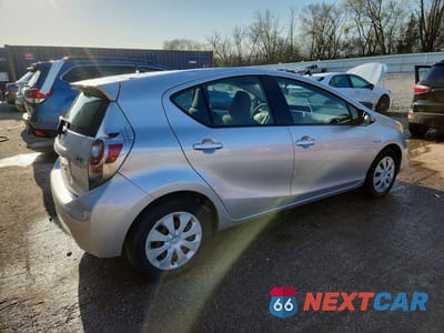 Trzecie zdjęcie samochodu z tyłu: 2012 TOYOTA PRIUS C TWO VIN:JTDKDTB39C1016878 - miniatura