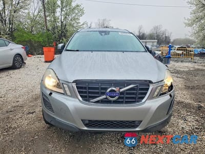Piąte zdjęcie samochodu w środku: 2013 VOLVO XC60 3.2 VIN:YV4952DL2D2381656 - miniatura