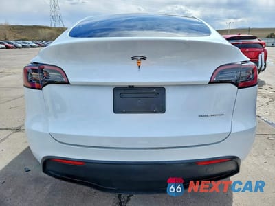 Zdjęcie 6 z 14 samochodu: 2024 TESLA MODEL Y VIN:7SAYGDEE6RA291855 - miniatura