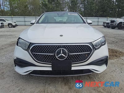 Piąte zdjęcie samochodu w środku: 2025 MERCEDES-BENZ E 350 VIN:W1KLF4GB5SA126836 - miniatura