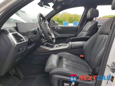 Zdjęcie 7 z 13 samochodu: 2023 BMW X7 XDRIVE40I VIN:5UX23EM06P9R58099 - miniatura