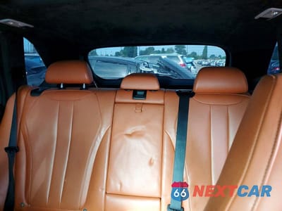 Zdjęcie 10 z 12 samochodu: 2016 BMW X5 M VIN:5YMKT6C53G0R77676 - miniatura