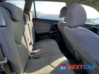 Zdjęcie 11 z 12 samochodu: 2008 TOYOTA RAV4 BASE VIN:JTMBD33VX86067641 - miniatura