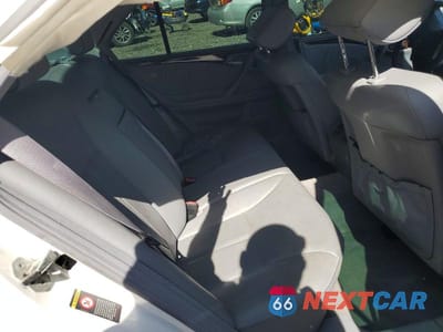 Zdjęcie 10 z 12 samochodu: 2000 MERCEDES-BENZ E 320 4MATIC VIN:WDBJF82GXYX028742 - miniatura