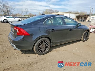 Trzecie zdjęcie samochodu z tyłu: 2012 VOLVO S60 T6 VIN:YV1902FH4C2083404 - miniatura