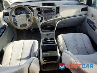 Zdjęcie 8 z 13 samochodu: 2012 TOYOTA SIENNA LE VIN:5TDKK3DC5CS249663 - miniatura