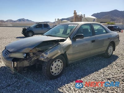 1999 TOYOTA CAMRY LE 4T1BG22K8XU481287 - główne zdjęcie licytacji z USA - miniatura