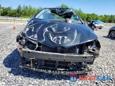 Piąte zdjęcie samochodu w środku: 2017 TOYOTA COROLLA IM BASE VIN:JTNKARJE1HJ528829 - miniatura